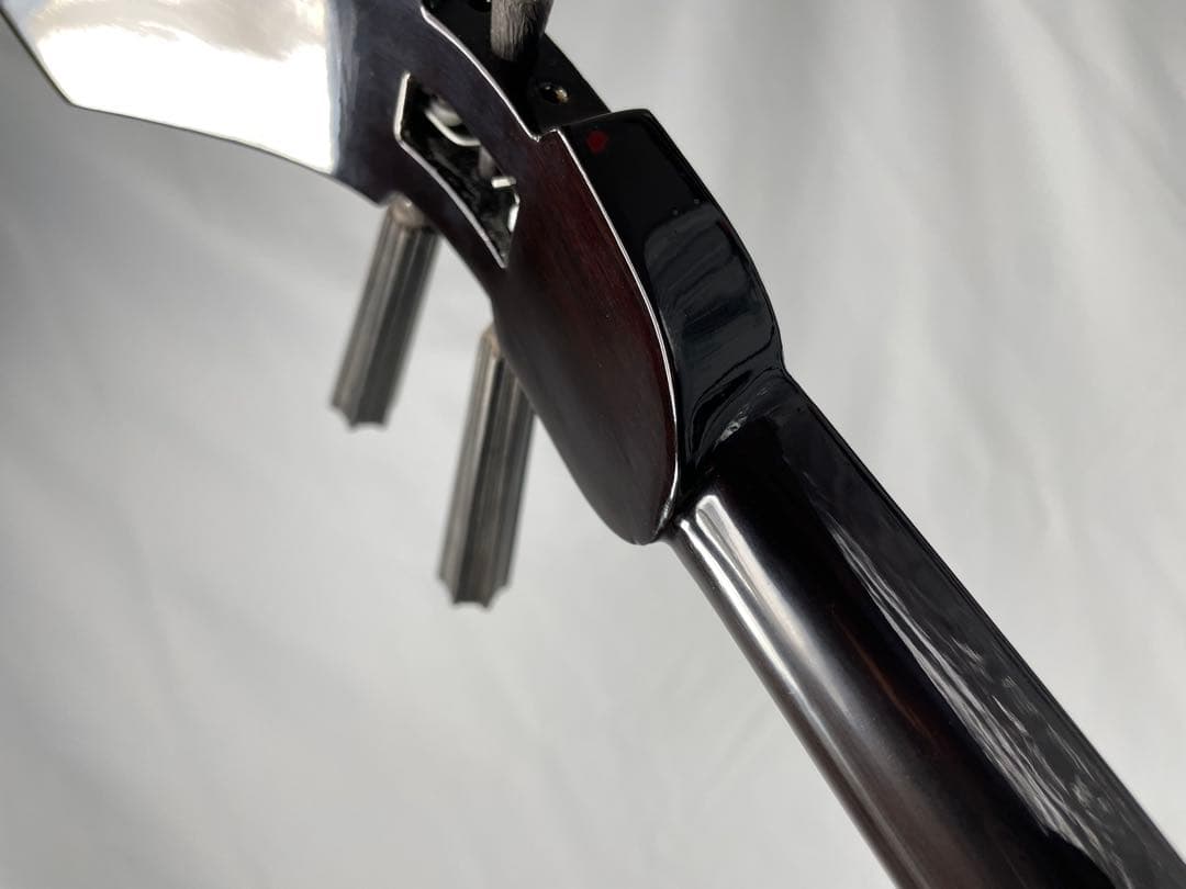 高級黒檀・本皮1枚張り 沖縄三線