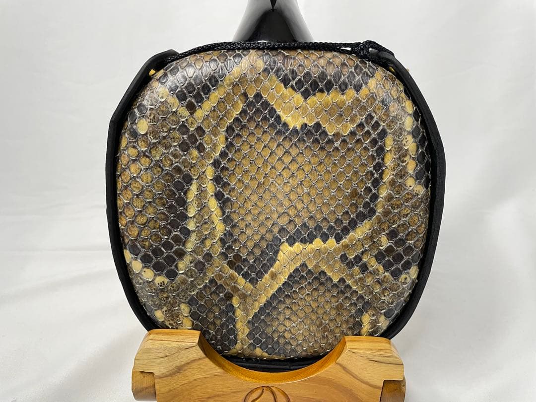 高級黒檀・本皮1枚張り 沖縄三線