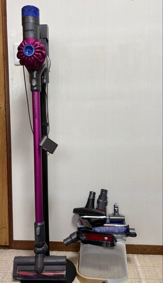 dyson V6 cord free pro 充電スタンドセット　ダイソン　実働