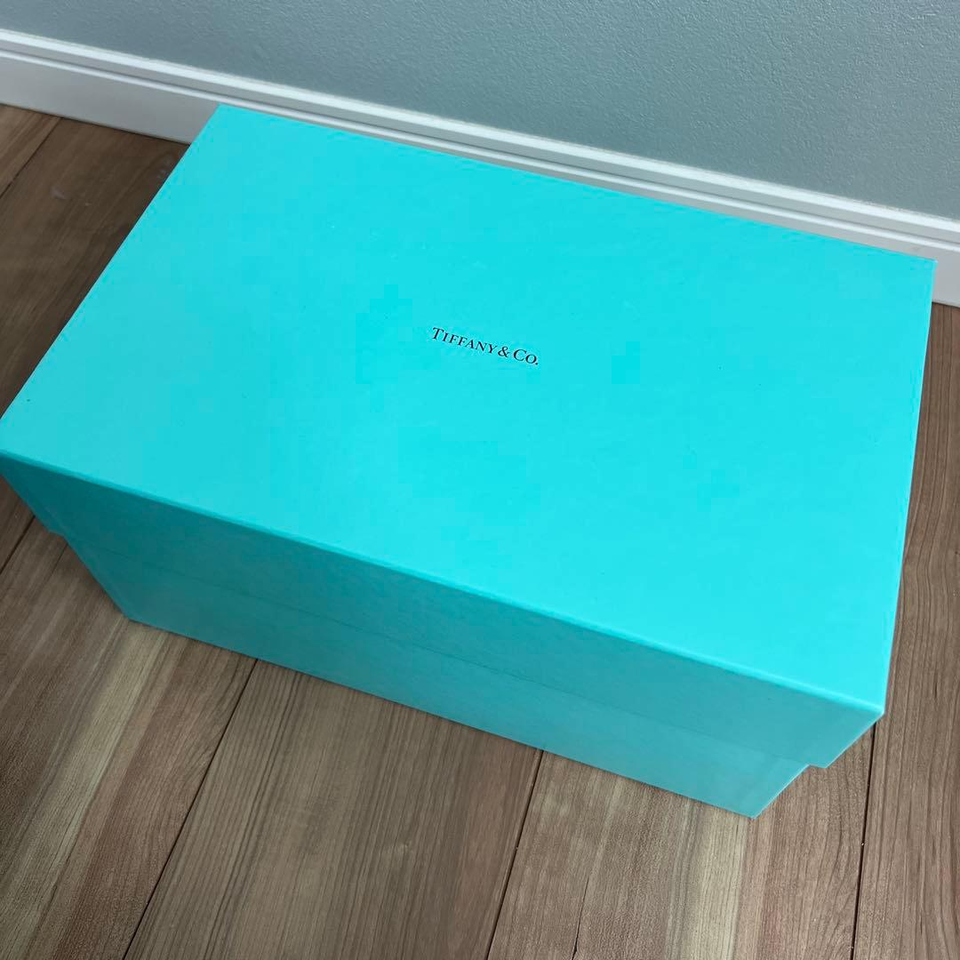 【TIFFANY&Co.】新品クリスタル花瓶 編み込み模様　フラワーベース