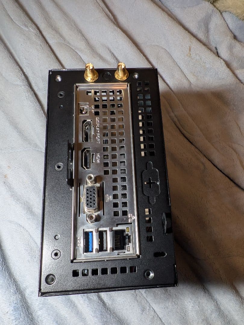 ミニPC mini Regulus AR5 Ryzen5 3400G