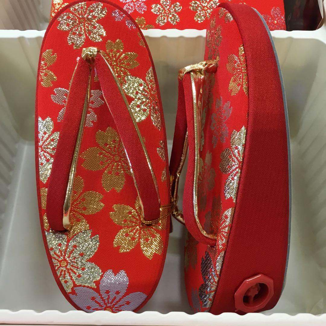 【新品未使用】3歳七五三衣装セット 赤と金　ポリエステル　9点セット