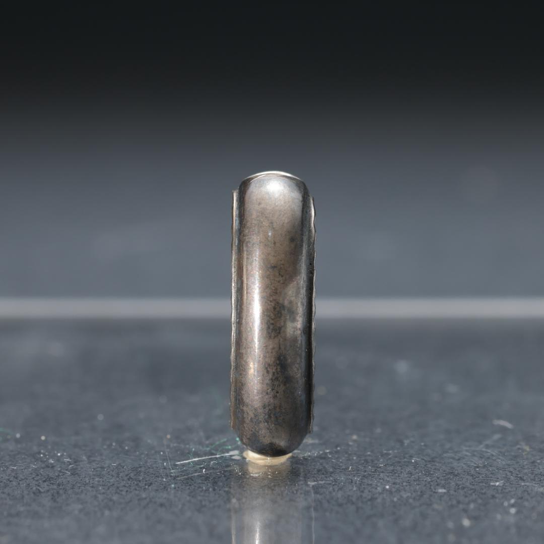 緒締め玉　楕円形　小判　銀製　骨董　胴乱　印籠 　R1455