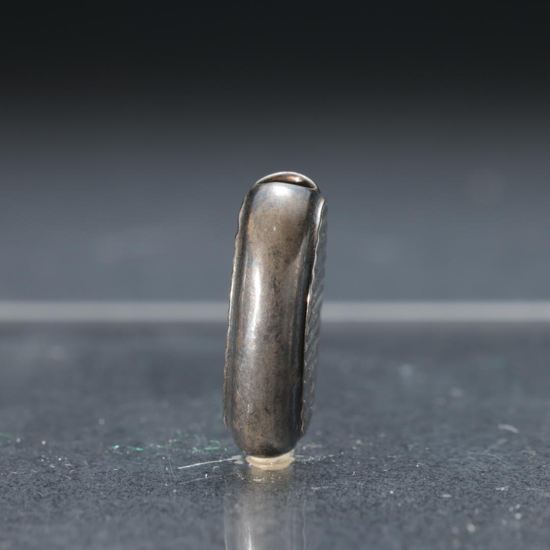 緒締め玉　楕円形　小判　銀製　骨董　胴乱　印籠 　R1455