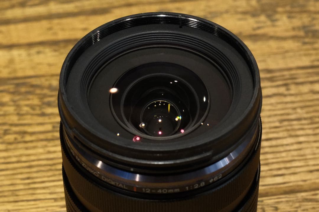 Olympus 12-40mm f/2.8 ズームレンズ