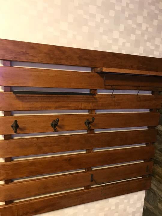 すのこ型壁掛けウォールシェルフ