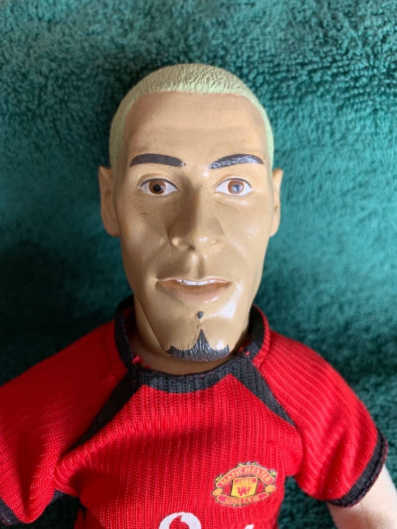 RioFerdinand直筆サイン入りポストカード+未使用タグ付きフィギュア