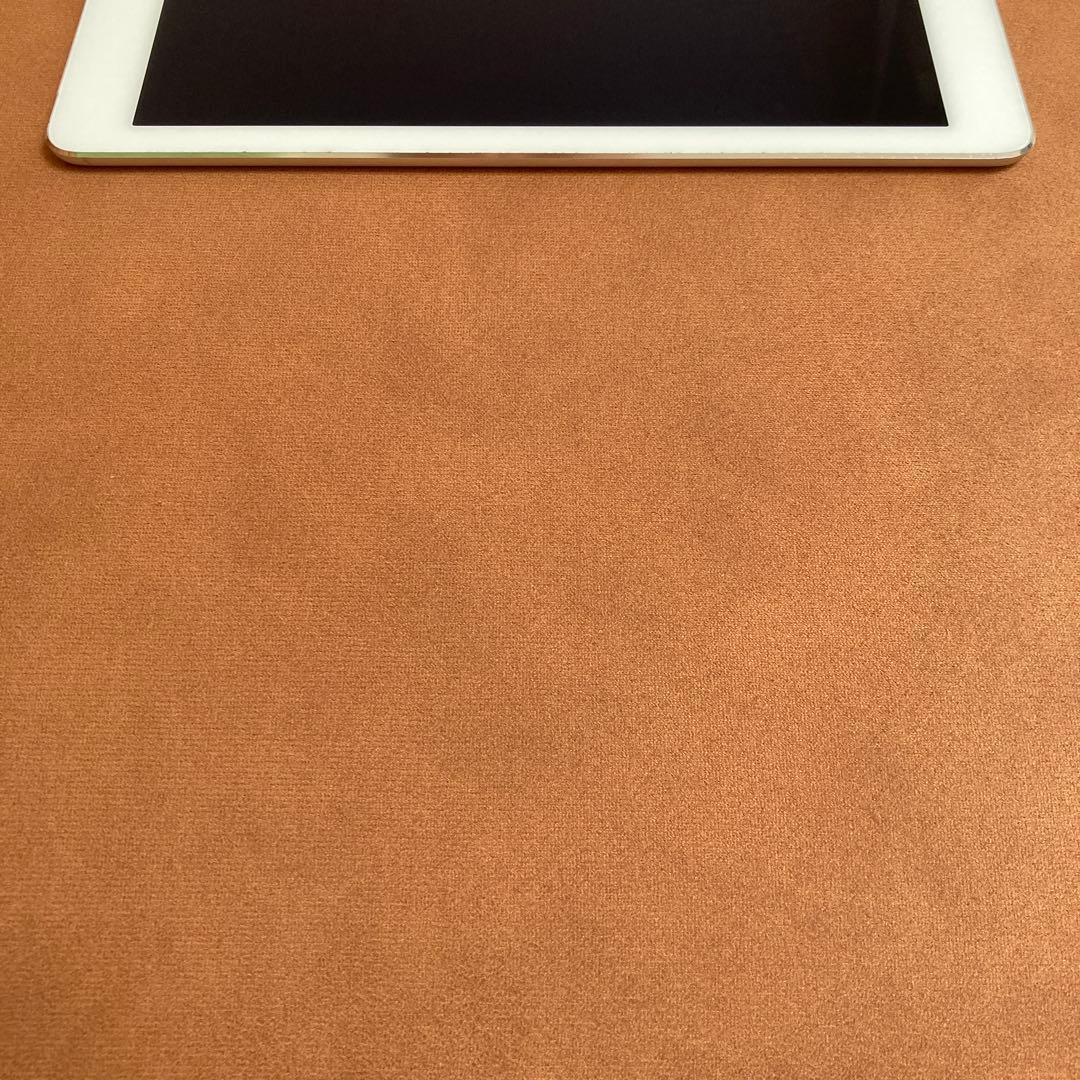 614【早い者勝ち】比較的美品☆iPad Air2 第2世代 16GB au☆