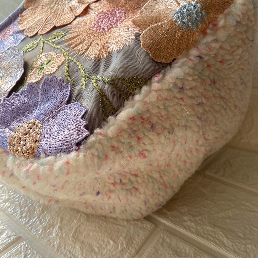 m*e様 コヤンイサムチョン　ボアトートバッグ　レースお花　刺繍レース　オッドア