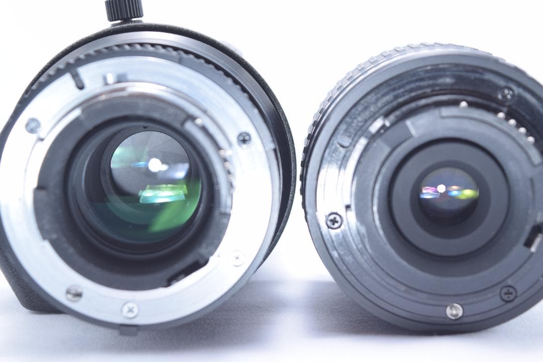 ③Nikon D50 Ｗレンズセット　携帯バック、おまけ付き