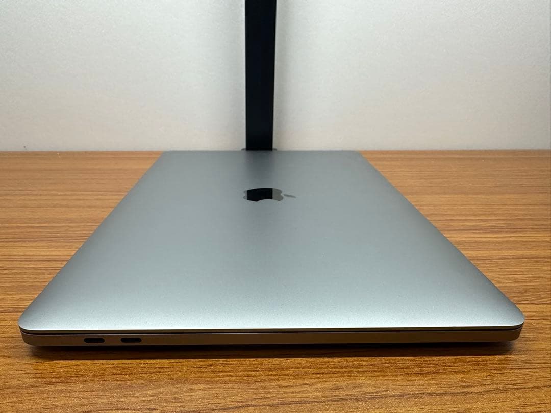 MacBook Pro A2251 ジャンク品