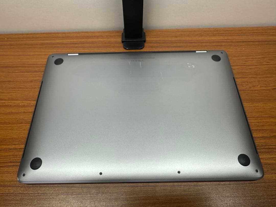 MacBook Pro A2251 ジャンク品