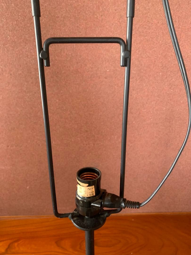 イサムノグチ AKARI フロアスタンド用照明器具　本体のみ　シェード無し