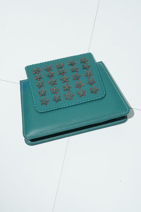 本牛革　ショルダーバッグ