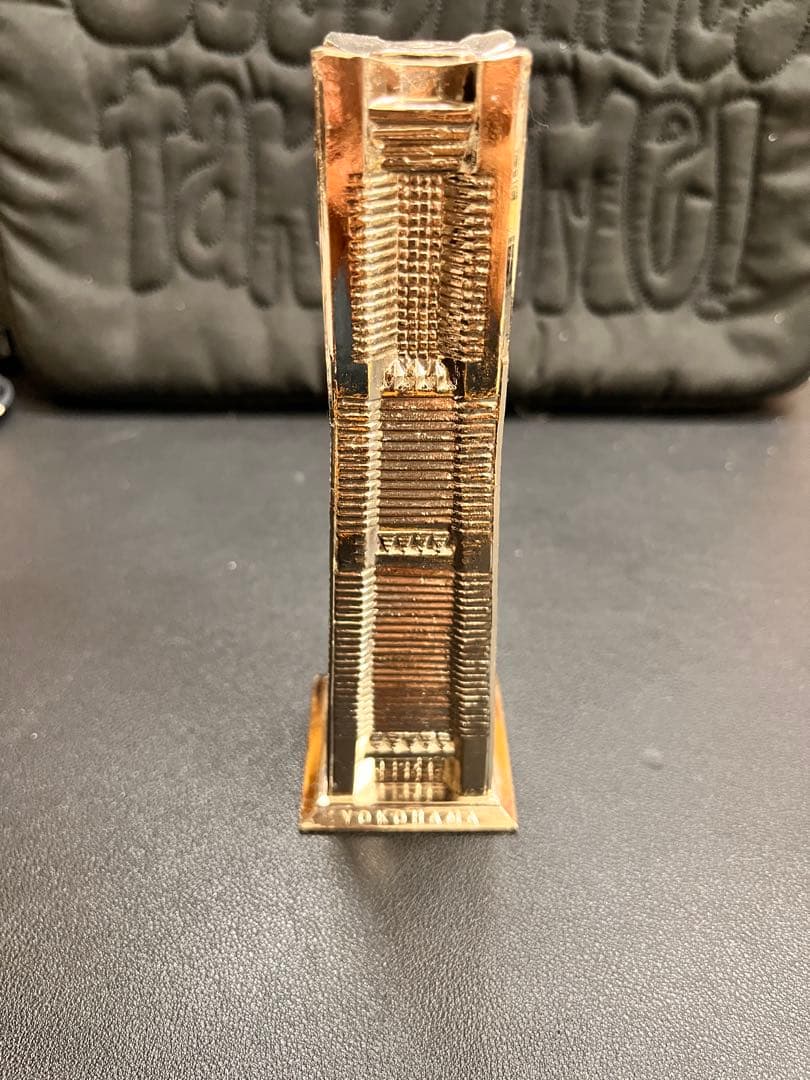 『限定品』横浜 ランドマークタワー オブジェ 置物 シルバー合金