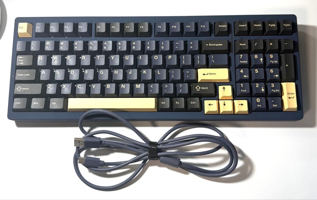 【美品】VGN ワイヤレス ゲーミングキーボード S99