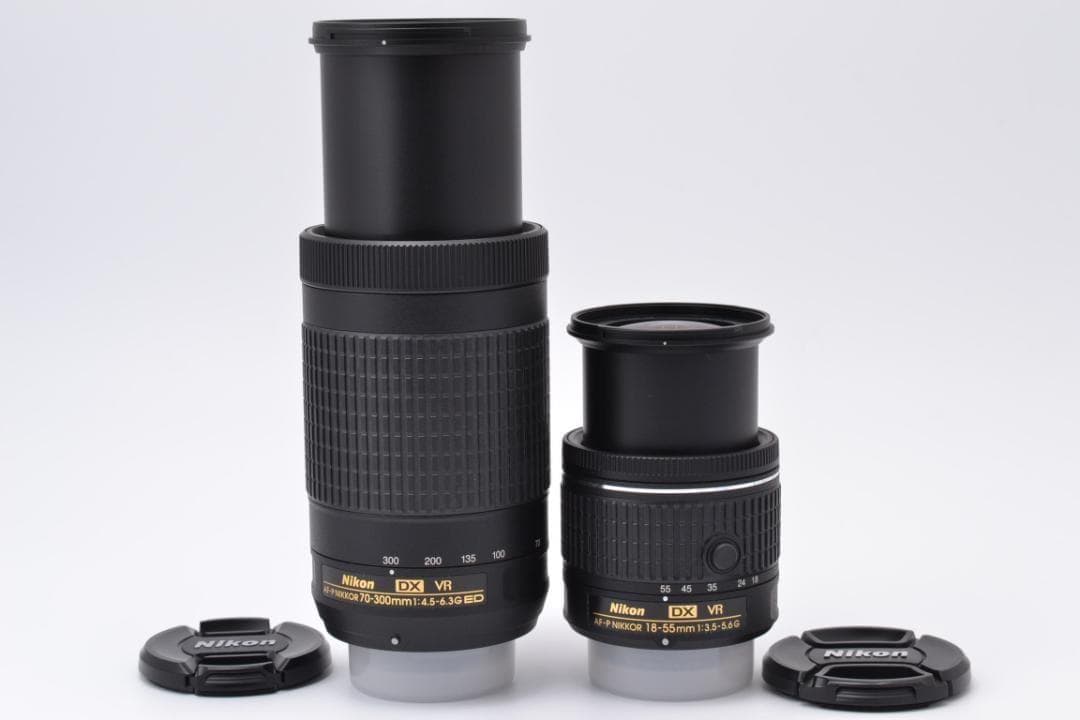 ■ ほぼ新品・S数極少 ■ ニコン　Nikon D5600 ダブルズームキット