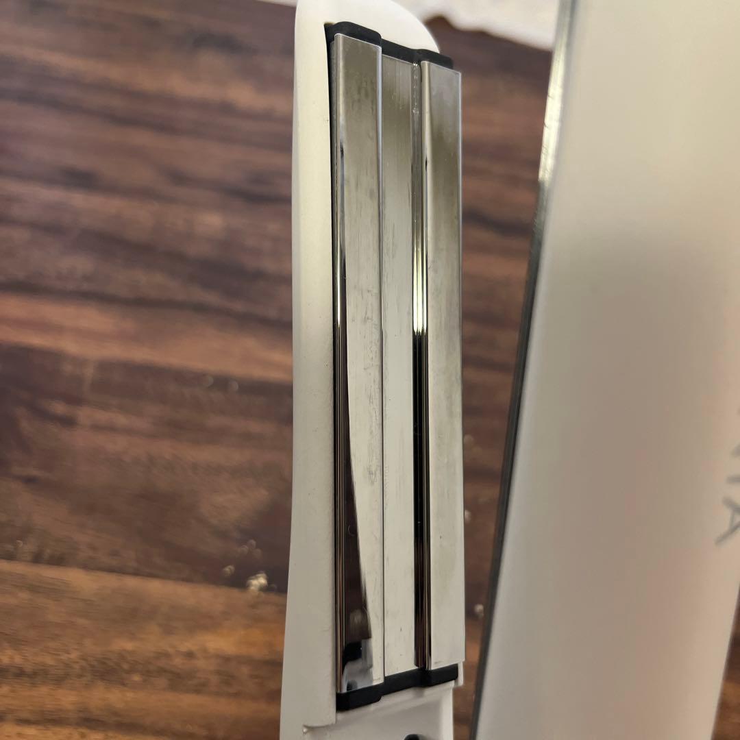 サロニア スチームモイスチャーストレートアイロン ホワイト