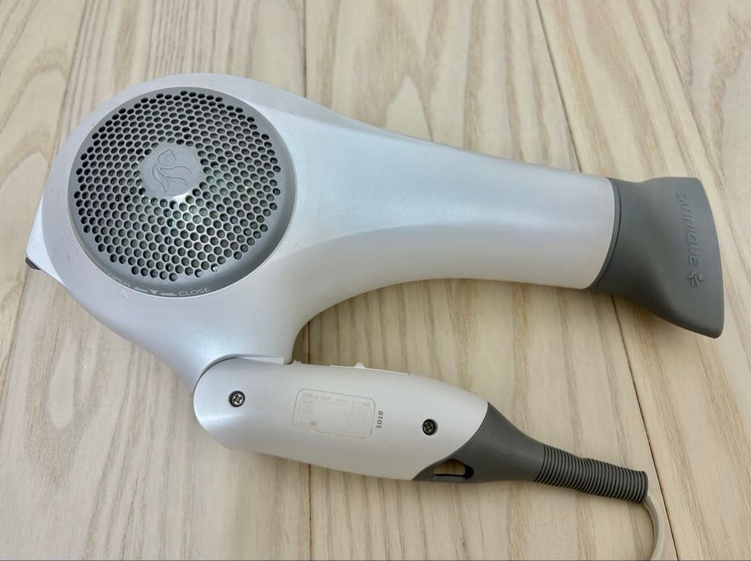 SATINIQUE ヘアドライヤー シルバー