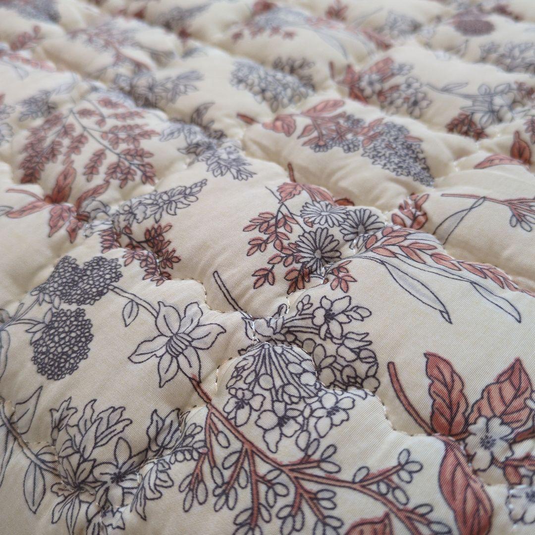 韓国 イブルマット 敷きパッド シーツ ラグ カバー ニトリ