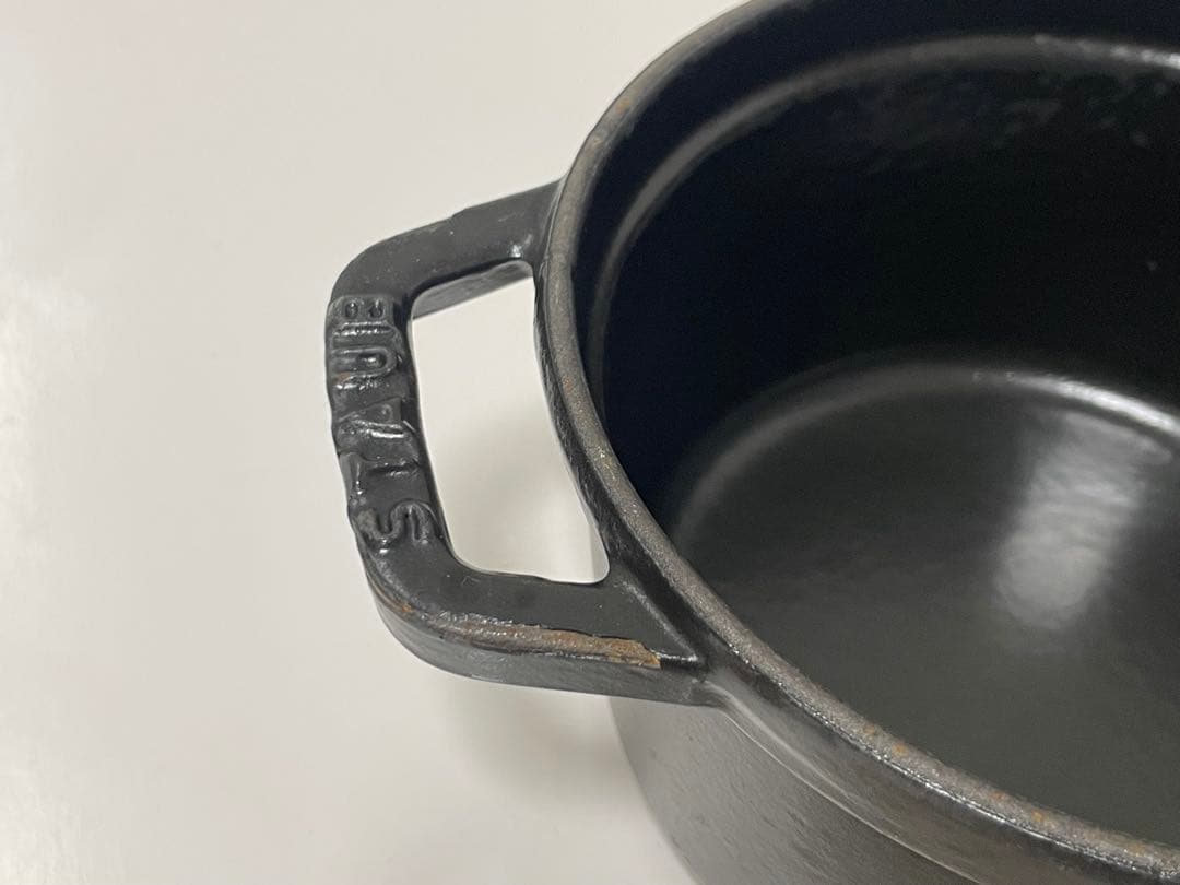 ストウブ　ココット　ラウンド14cm