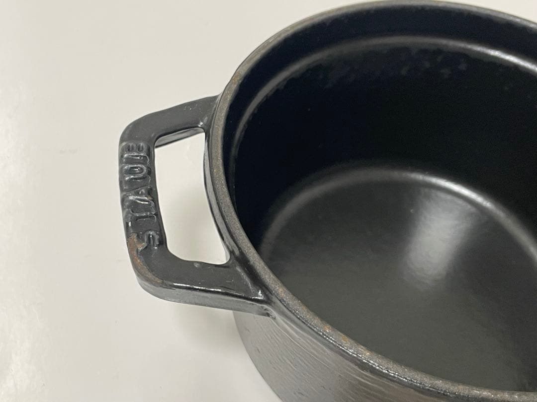 ストウブ　ココット　ラウンド14cm