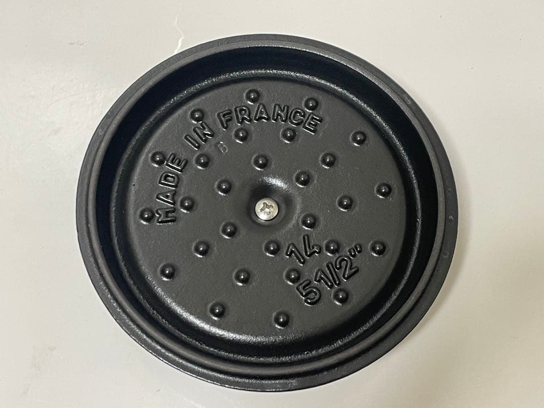 ストウブ　ココット　ラウンド14cm