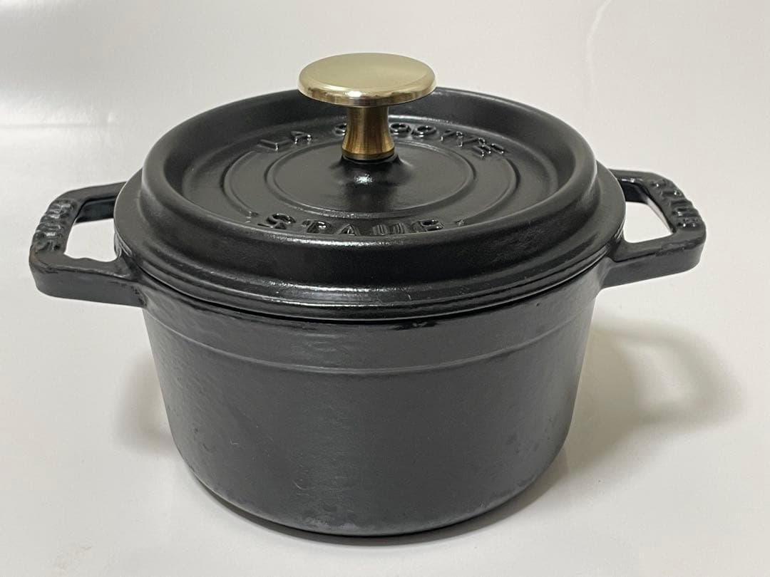 ストウブ　ココット　ラウンド14cm