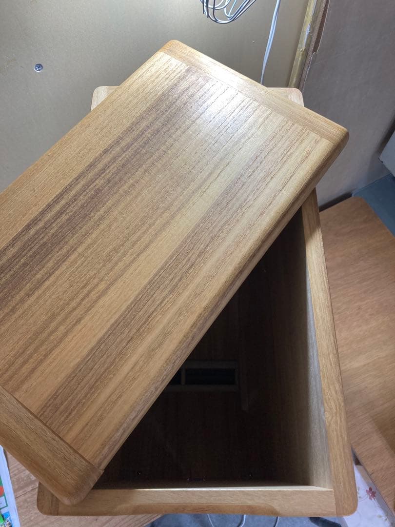 桐の米びつ20kg用　桐子モダン　ほぼ未使用　A