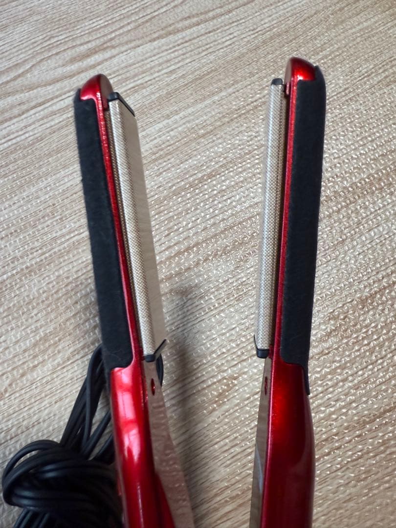 radiant W ストレートヘアアイロン レッド