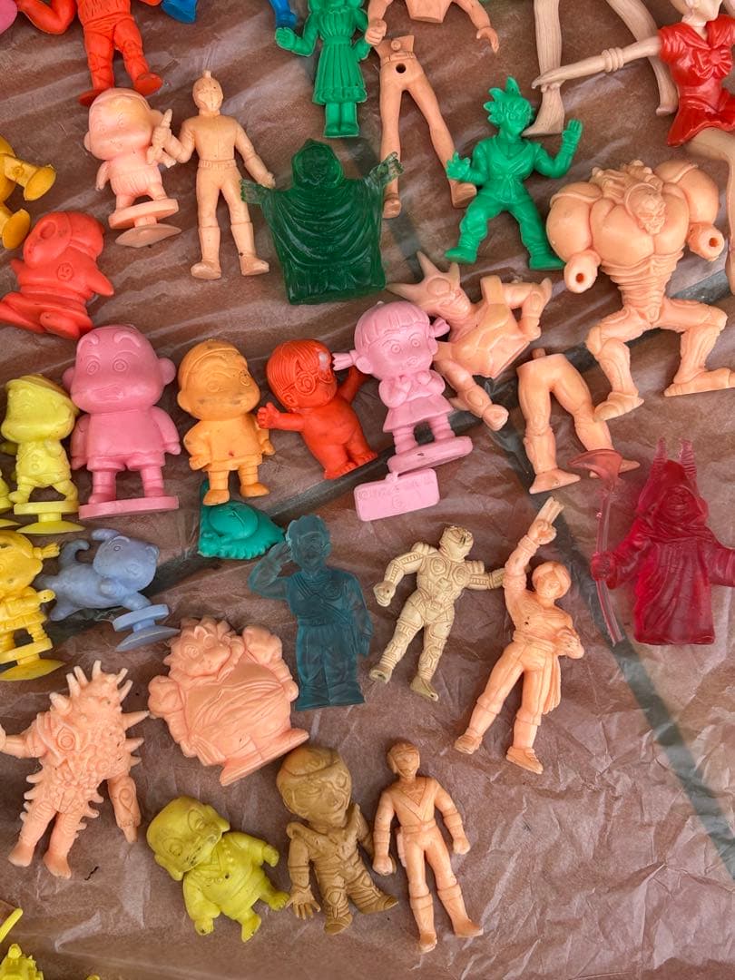 【匿名配送】クレヨンしんちゃん　まとめて キン消し ドラゴンボール　キンケシ　珍