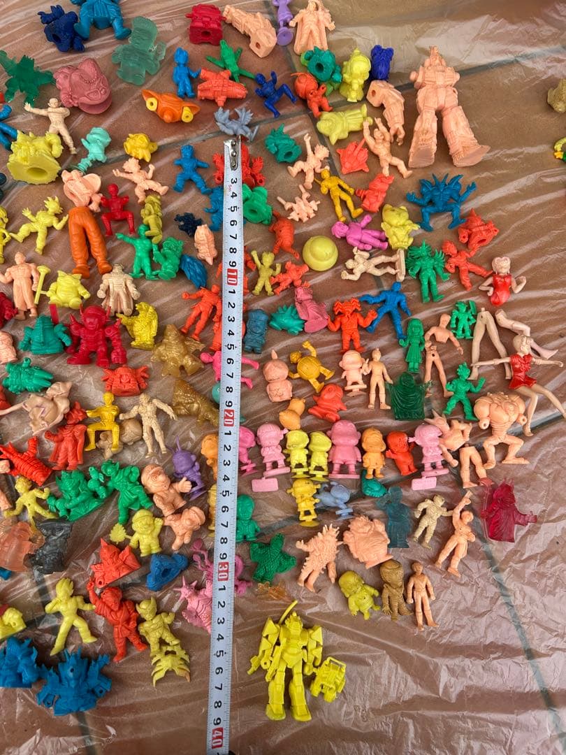 【匿名配送】クレヨンしんちゃん　まとめて キン消し ドラゴンボール　キンケシ　珍