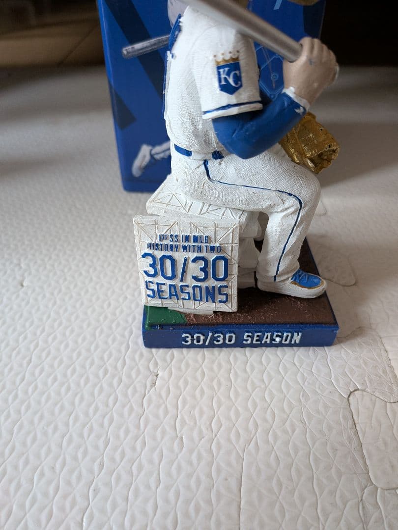 ボビー・ウィットJr. 球場配布　ボブルヘッド　30/30 2セット