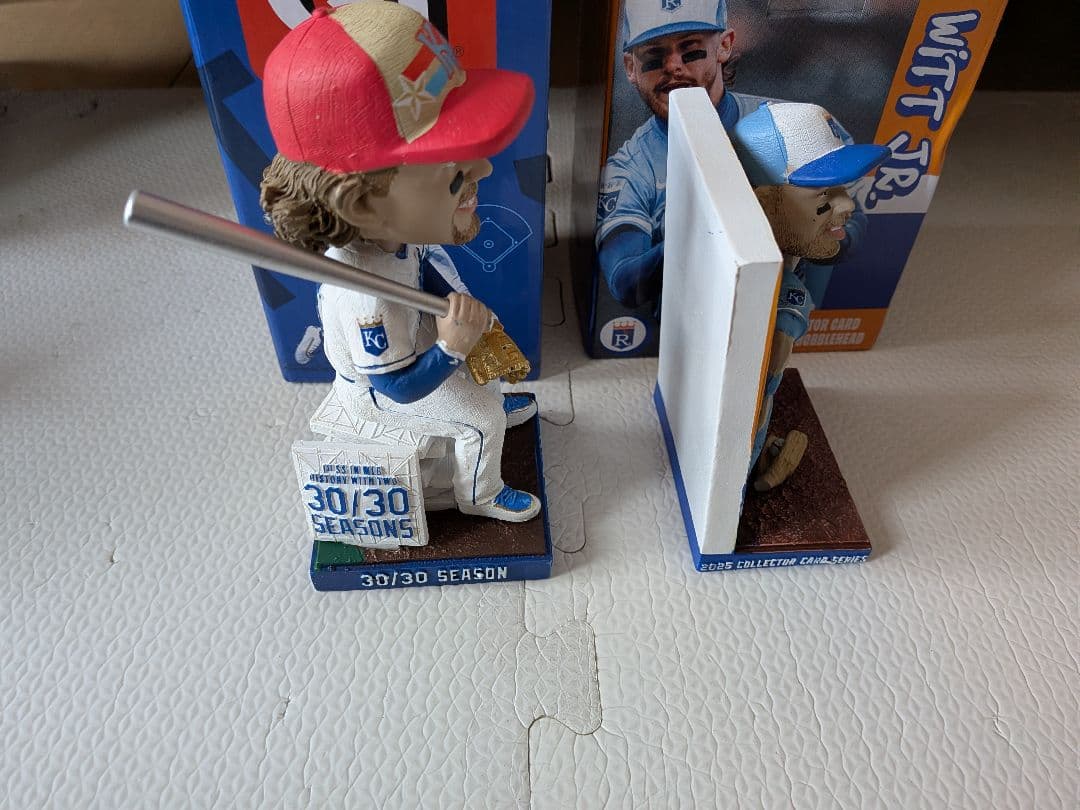 ボビー・ウィットJr. 球場配布　ボブルヘッド　30/30 2セット