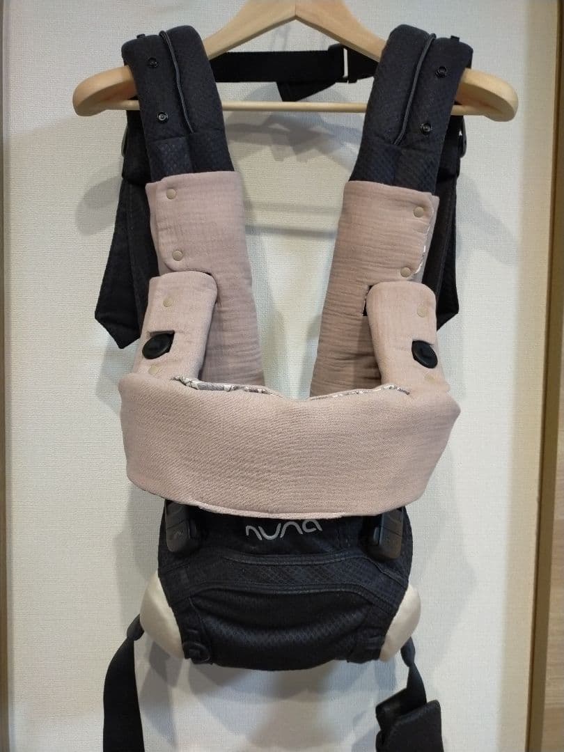 ありちゃん様♡オーダー　抱っこ紐　ヌナカドルクリック　よだれカバー