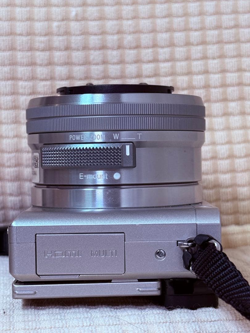 SONY α 6000 ダブルズームレンズキット ILCE-6000Y