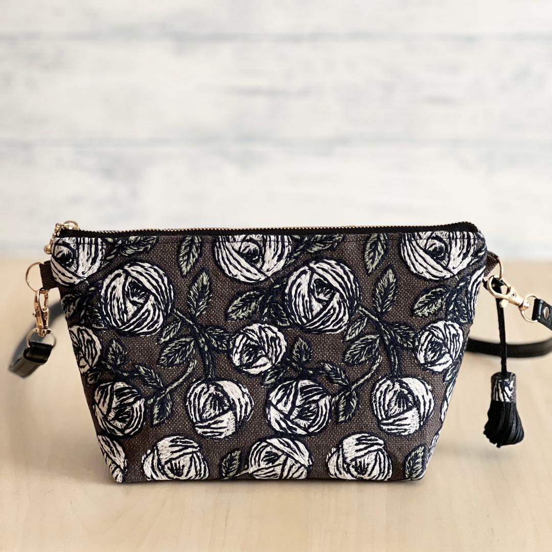 ミナペルホネン rosy brownショルダーバッグMB601-041