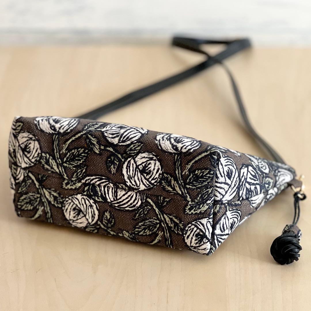 ミナペルホネン rosy brownショルダーバッグMB601-041