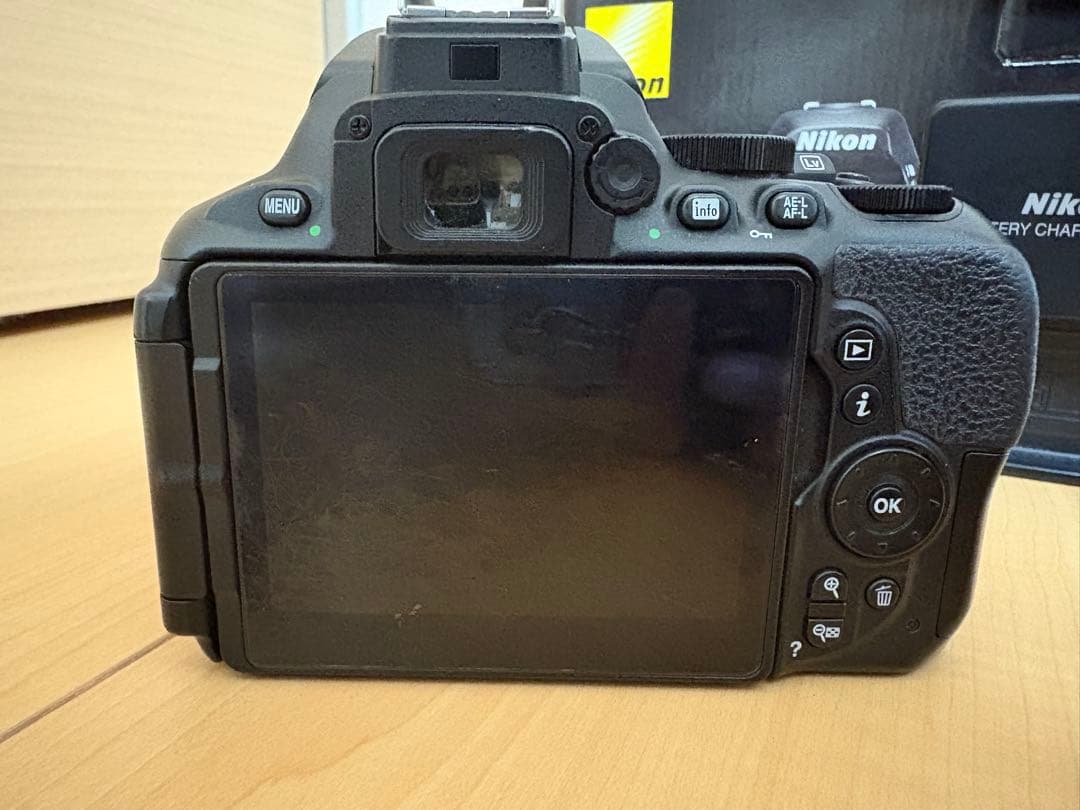 Nikon D5600 70-300mm バッテリー×2 チャージャー SD 等