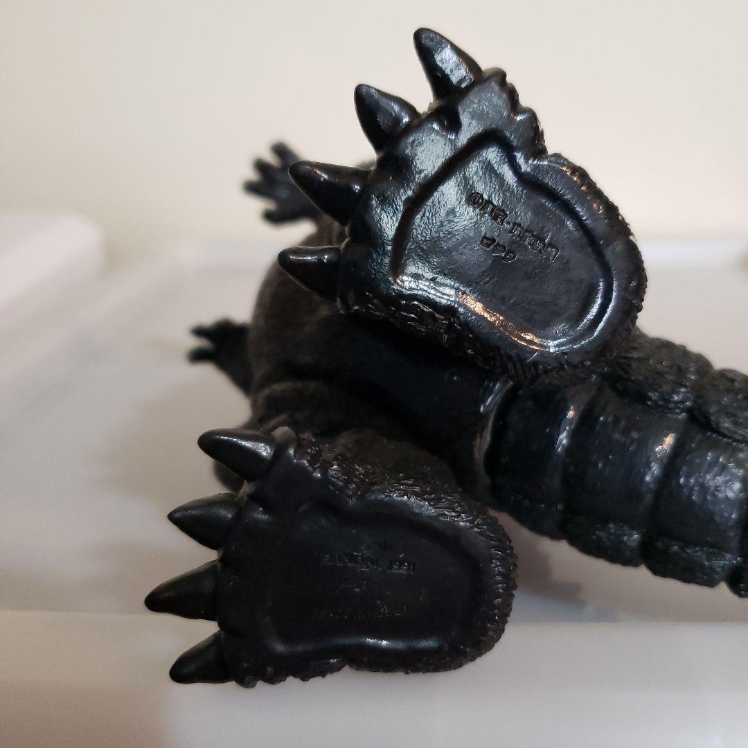 バンダイ　ソフビ　ゴジラ 黒