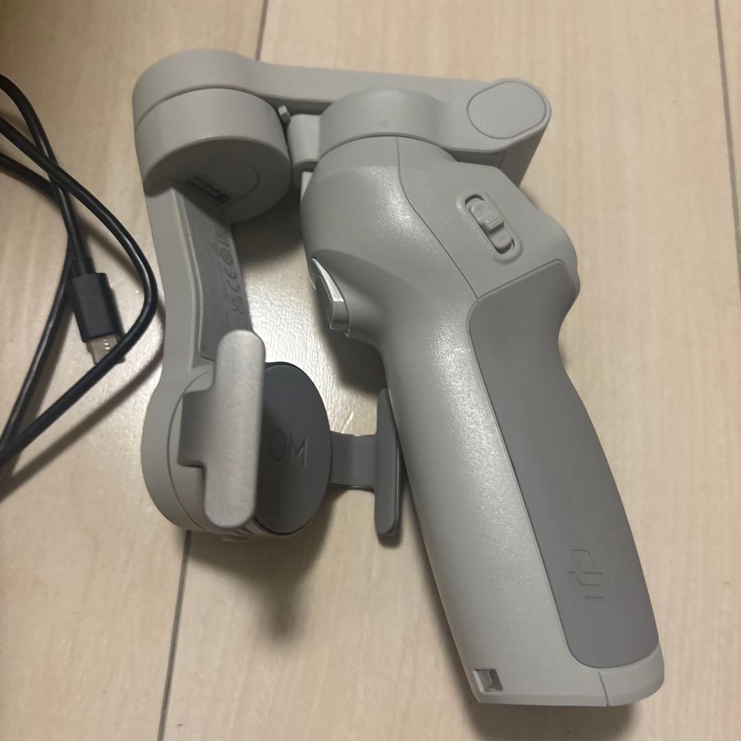 最終値下げ‼️DJI Osmo Mobile SE スタビライザー