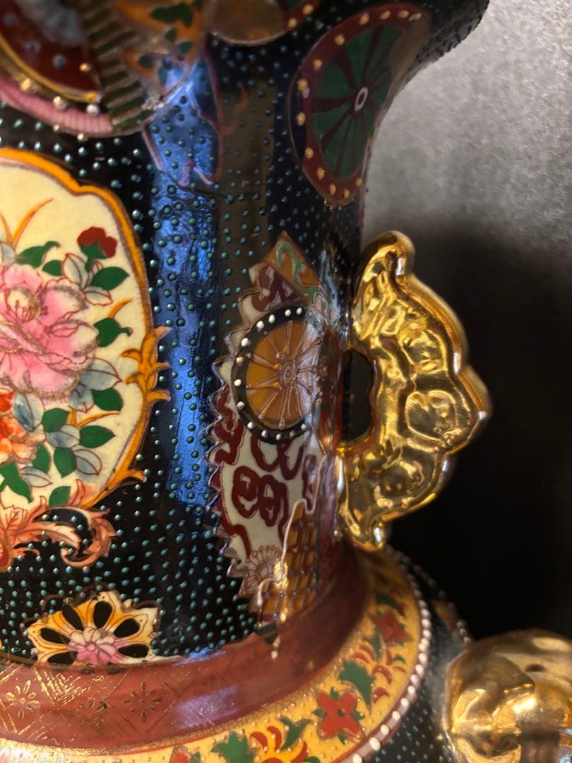 薩摩焼 大壺 着物美人画 騎馬武将 金彩色絵 青粒花瓶