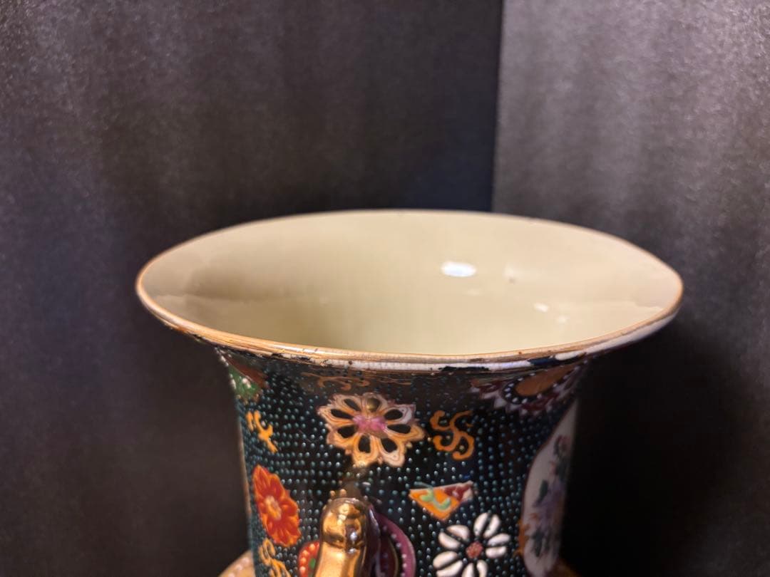 薩摩焼 大壺 着物美人画 騎馬武将 金彩色絵 青粒花瓶