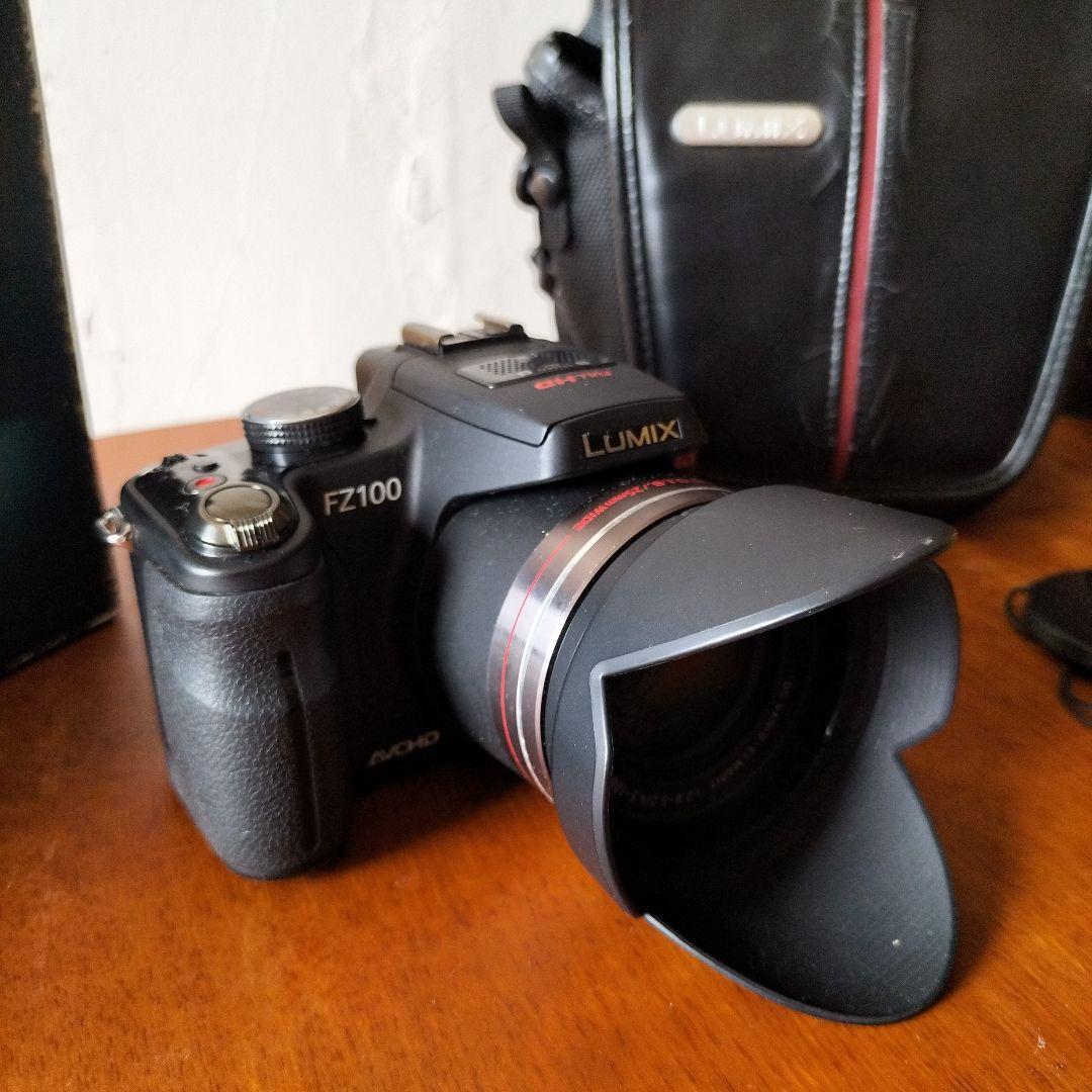PANASONIC LUMIX FZ100 美品　バッテリー充電器付き