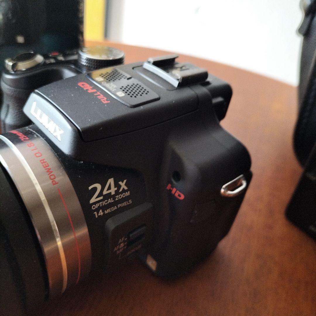 PANASONIC LUMIX FZ100 美品　バッテリー充電器付き