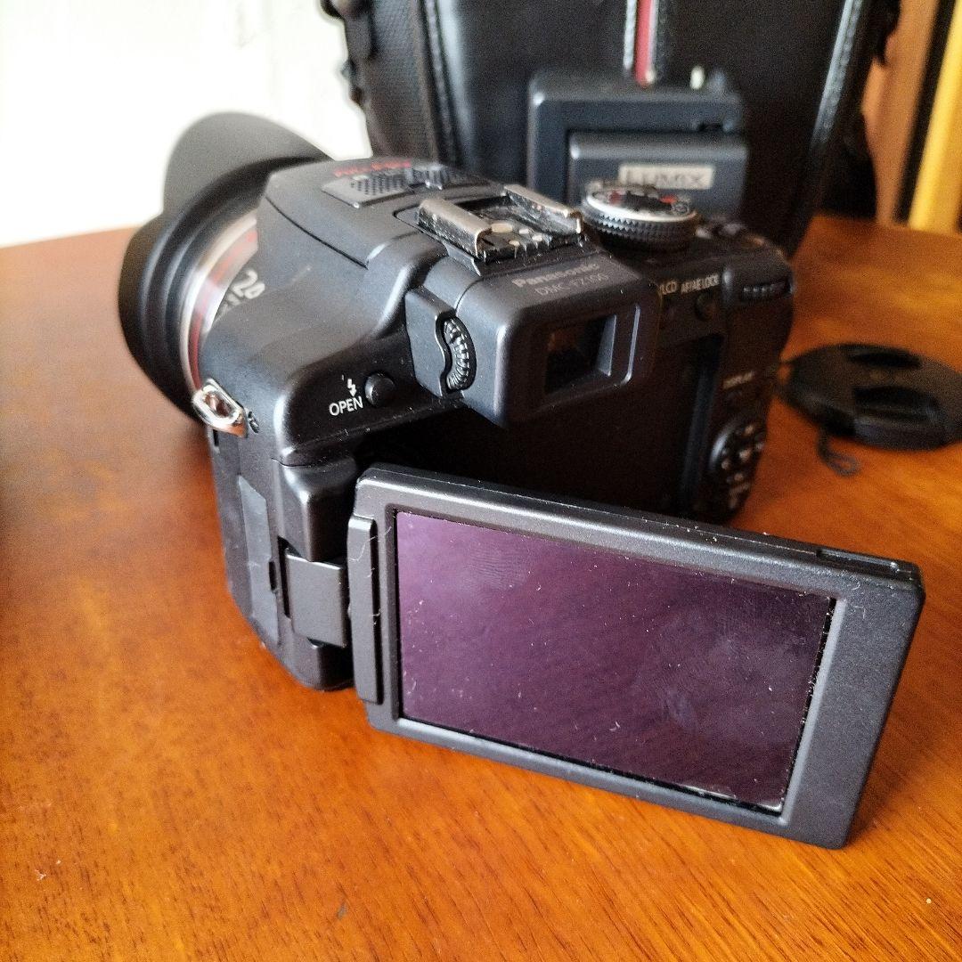 PANASONIC LUMIX FZ100 美品　バッテリー充電器付き