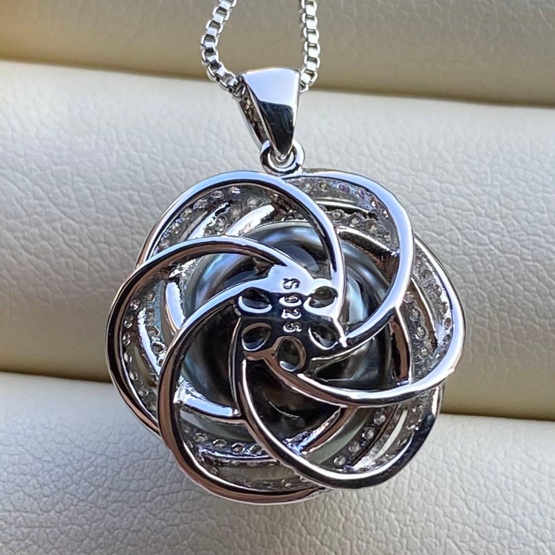 本真珠　南洋黒蝶真珠ネックレストップ　12.6mmダークグリーンPT817