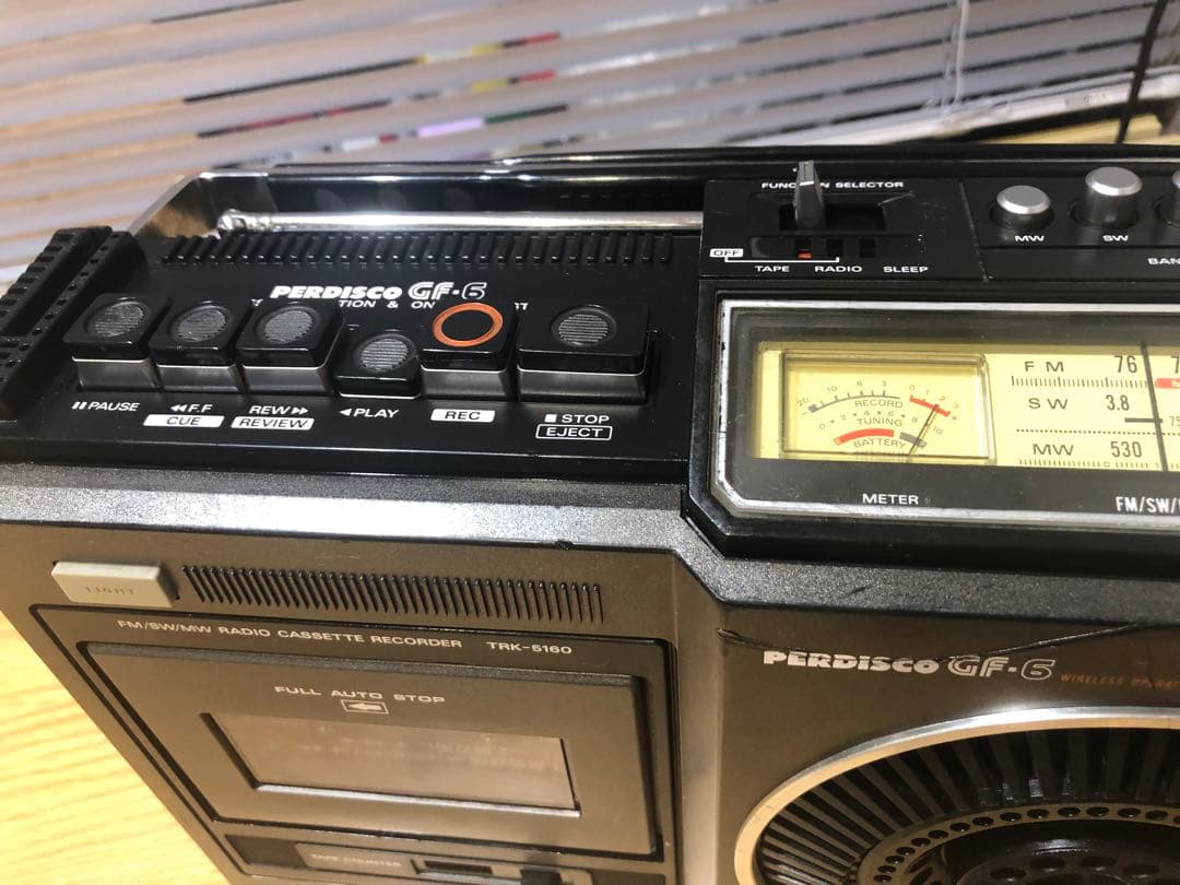 日立　TRK-5160ラジオ FM SW MW