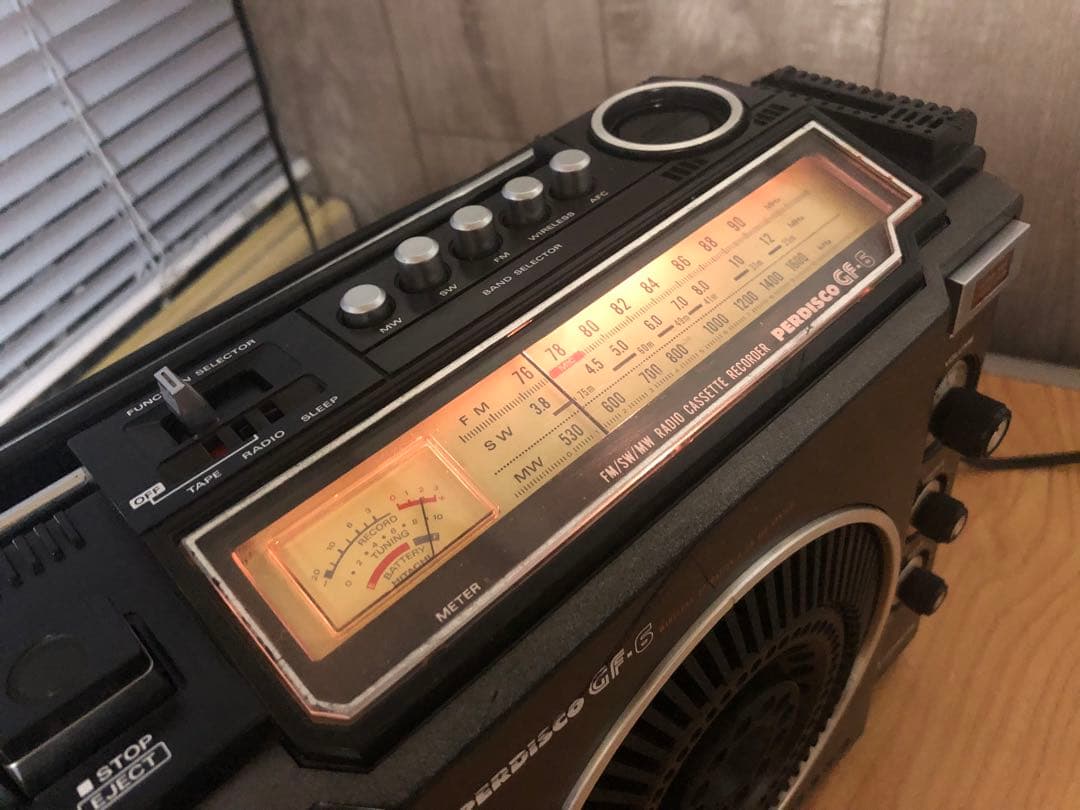 日立　TRK-5160ラジオ FM SW MW