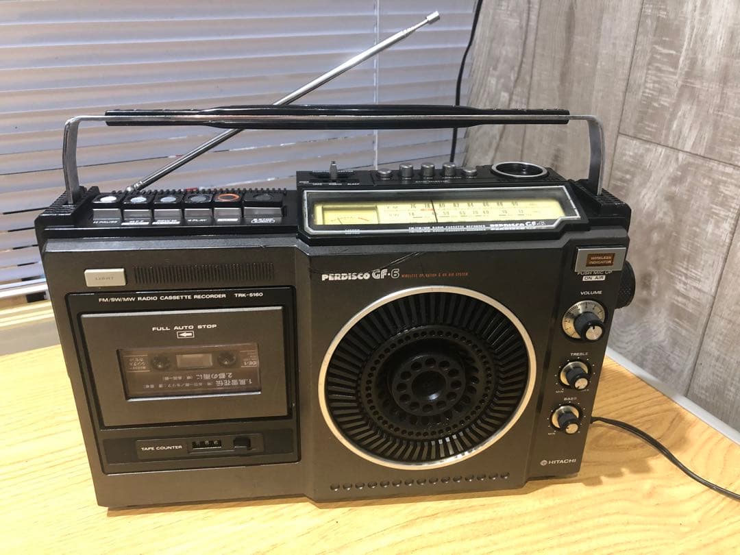 日立　TRK-5160ラジオ FM SW MW